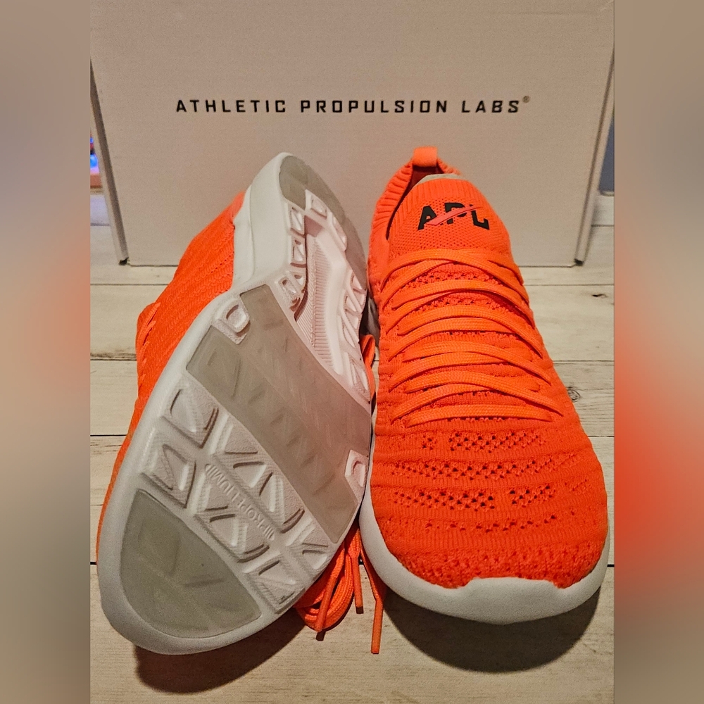 APL Techloom Wave